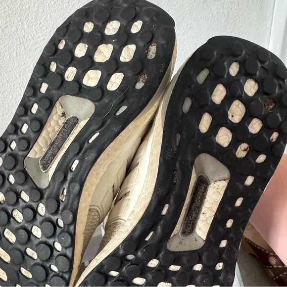 Adidas Ultraboost Sneaker Running Athleisure Sporty 7.5 Streetwear - Picture 13 of 15